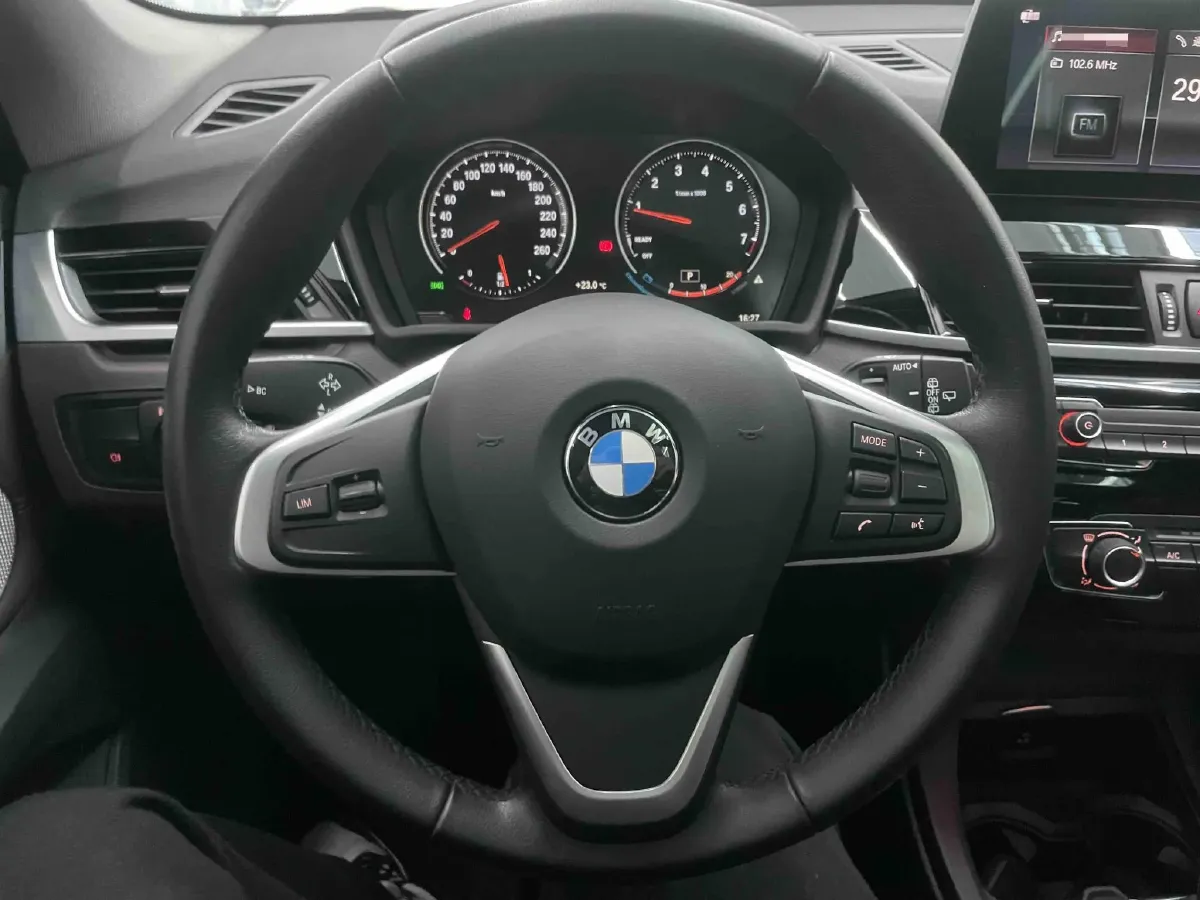 2022 BMW X1 1.5T 140HP L3 7DCT,autocango,china used car exporter,china ev exporter,chinese used car exporter,chinese used ev exporter