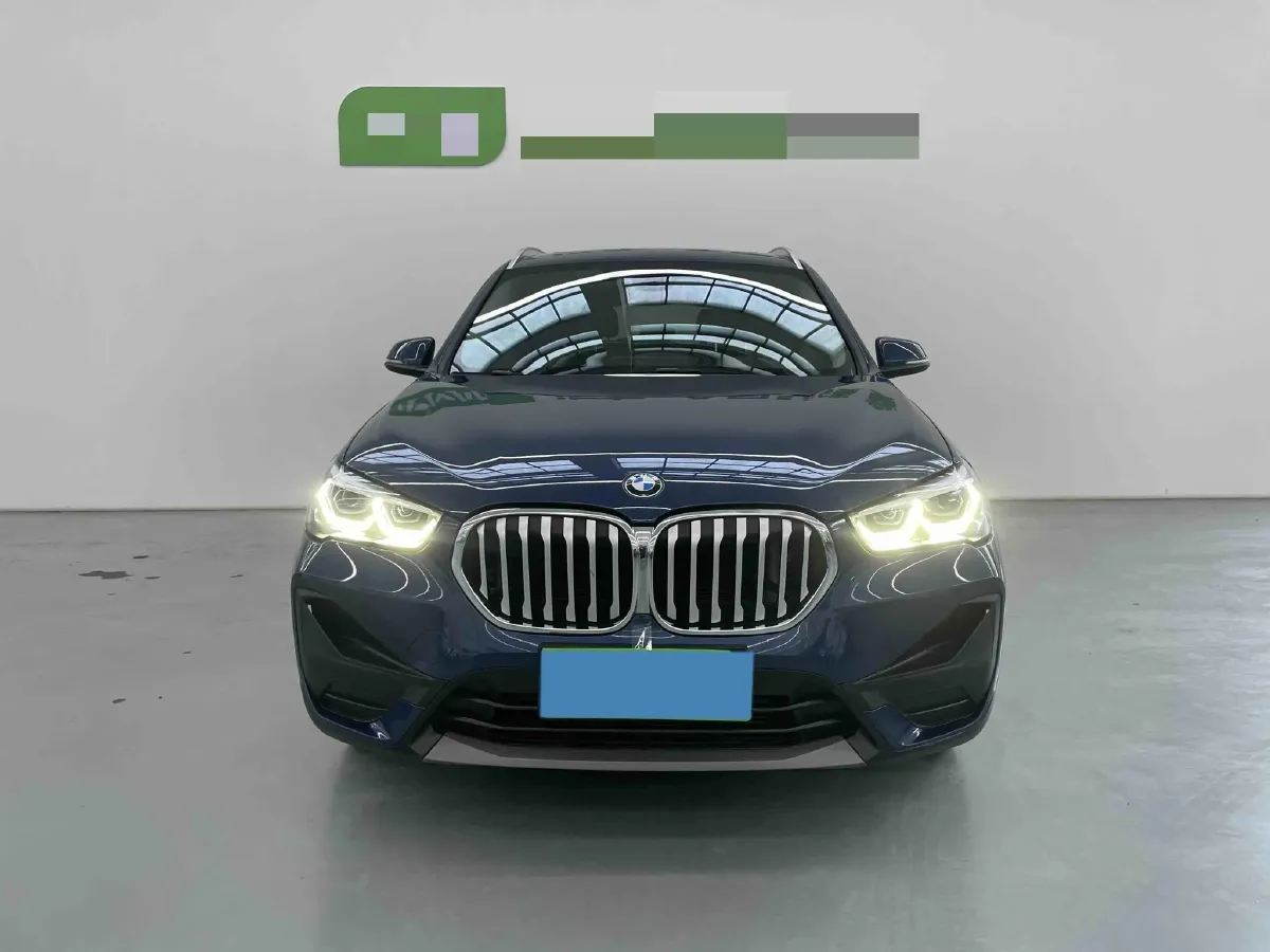 2022 BMW X1 1.5T 140HP L3 7DCT,autocango,china used car exporter,china ev exporter,chinese used car exporter,chinese used ev exporter
