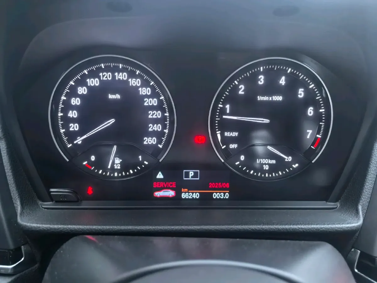 2020 BMW 1 Series 2.0T 192HP L4 7DCT,autocango,china used car exporter,china ev exporter,chinese used car exporter,chinese used ev exporter