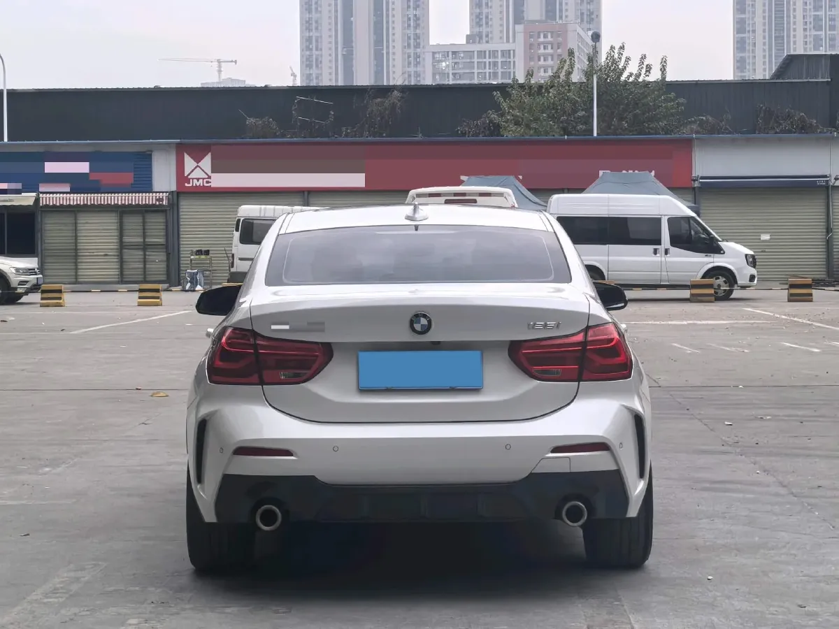2020 BMW 1 Series 2.0T 192HP L4 7DCT,autocango,china used car exporter,china ev exporter,chinese used car exporter,chinese used ev exporter