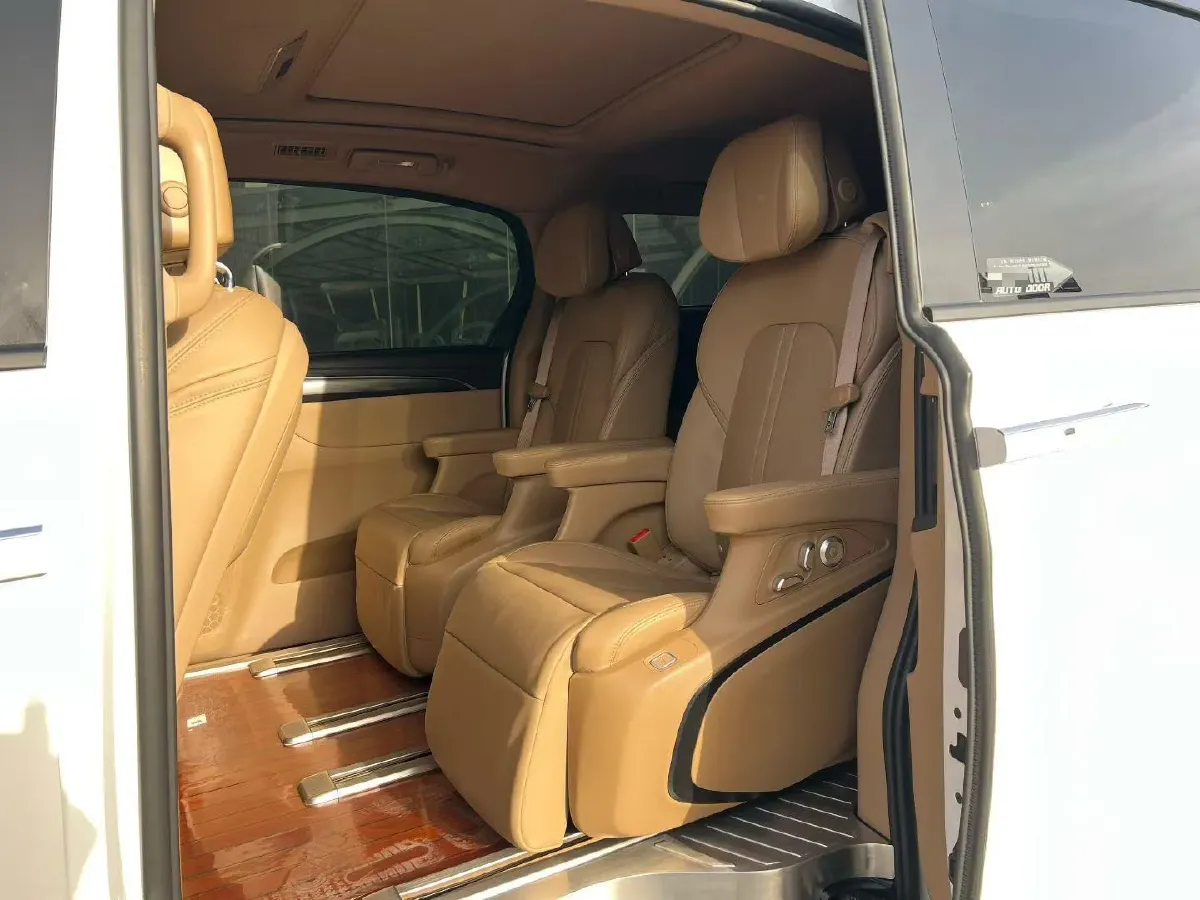 2020 Buick GL8 2.0T 237HP L4 9AT,autocango,china used car exporter,china ev exporter,chinese used car exporter,chinese used ev exporter