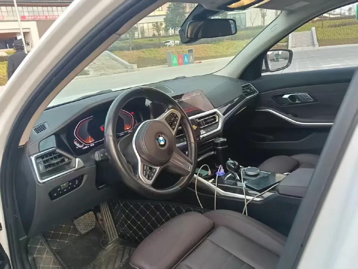 2020 BMW 3 Series 2.0T 184HP L4 8AT,autocango,china used car exporter,china ev exporter,chinese used car exporter,chinese used ev exporter