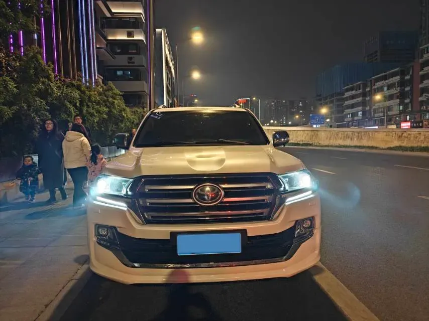 2015 Toyota Land Cruiser 4.0L 275HP V6 5AT,autocango,china used car exporter,china ev exporter,chinese used car exporter,chinese used ev exporter