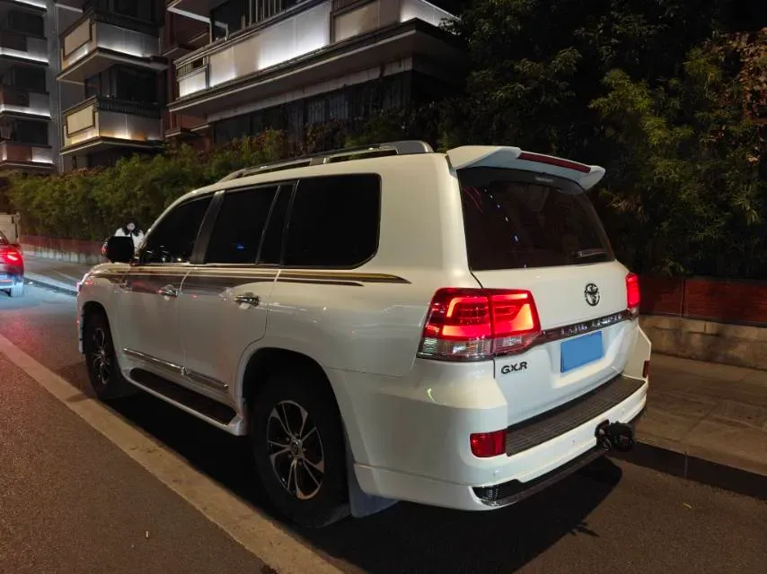 2015 Toyota Land Cruiser 4.0L 275HP V6 5AT,autocango,china used car exporter,china ev exporter,chinese used car exporter,chinese used ev exporter
