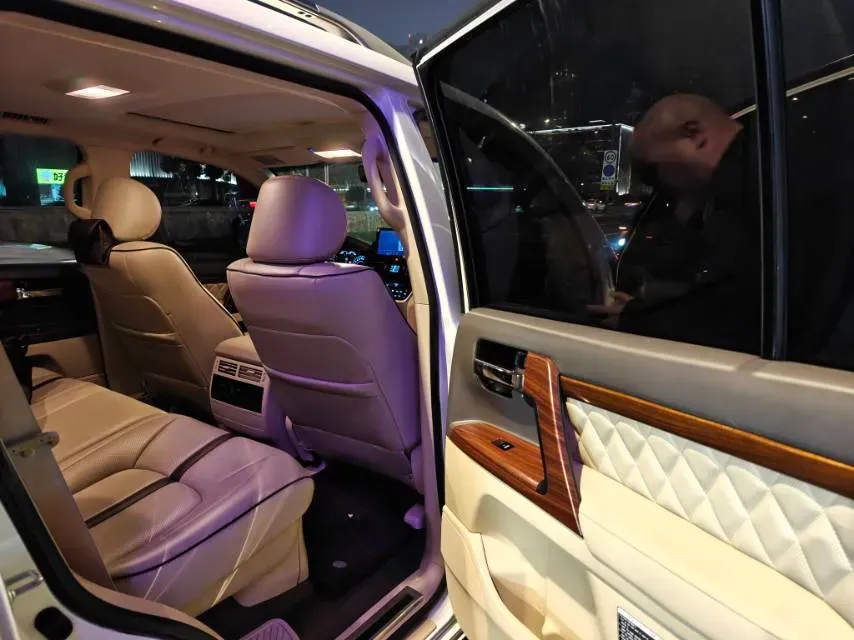 2015 Toyota Land Cruiser 4.0L 275HP V6 5AT,autocango,china used car exporter,china ev exporter,chinese used car exporter,chinese used ev exporter