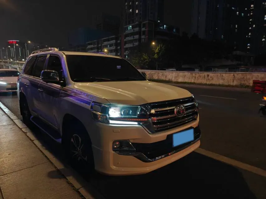 2015 Toyota Land Cruiser 4.0L 275HP V6 5AT,autocango,china used car exporter,china ev exporter,chinese used car exporter,chinese used ev exporter