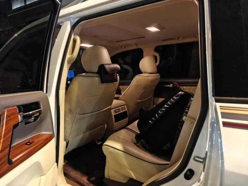 2015 Toyota Land Cruiser 4.0L 275HP V6 5AT,autocango,china used car exporter,china ev exporter,chinese used car exporter,chinese used ev exporter