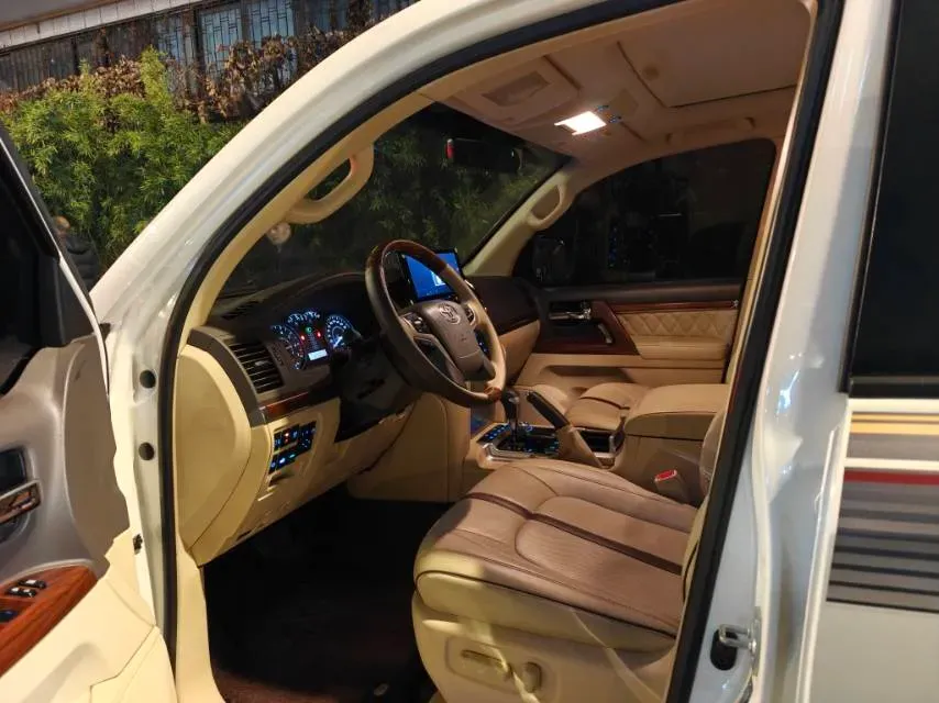 2015 Toyota Land Cruiser 4.0L 275HP V6 5AT,autocango,china used car exporter,china ev exporter,chinese used car exporter,chinese used ev exporter