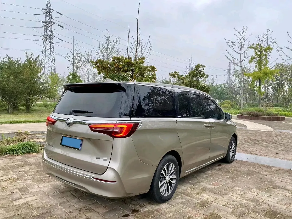 2023 Buick GL8 2.0T 237HP L4 9AT,autocango,china used car exporter,china ev exporter,chinese used car exporter,chinese used ev exporter
