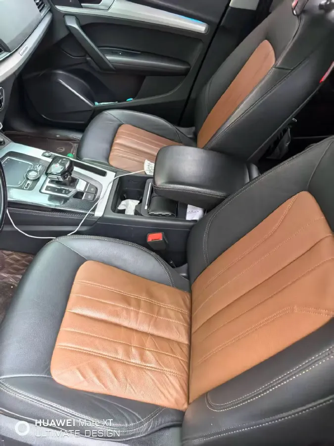 2020 Audi Q5L 2.0T 190HP L4 7DCT,autocango,china used car exporter,china ev exporter,chinese used car exporter,chinese used ev exporter