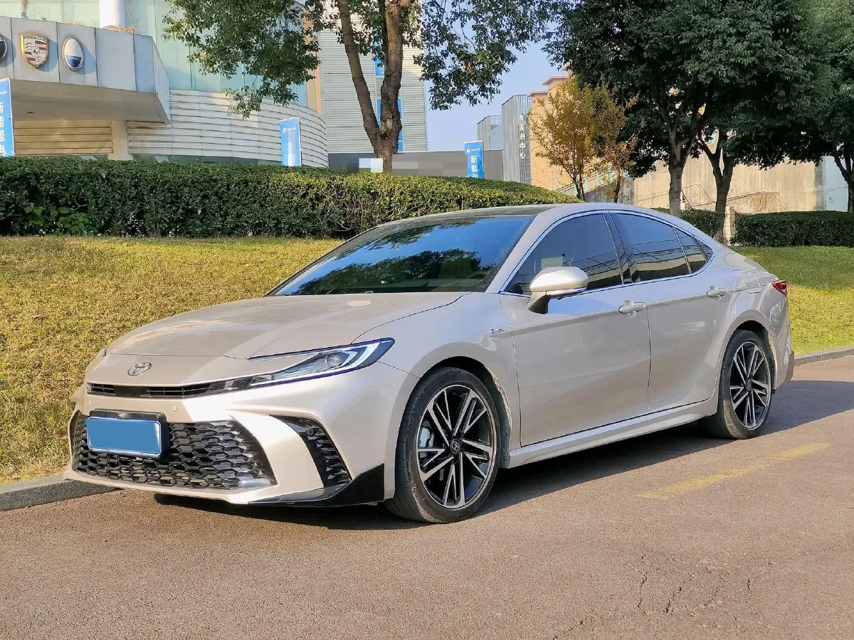 2024 Toyota Camry 2.0L 173HP L4 CVT