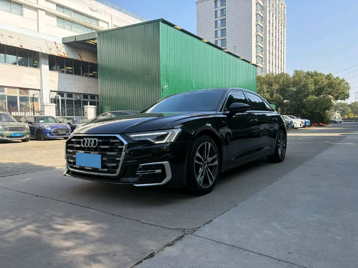 2024 Audi A6L 2.0T 190HP L4 7DCT