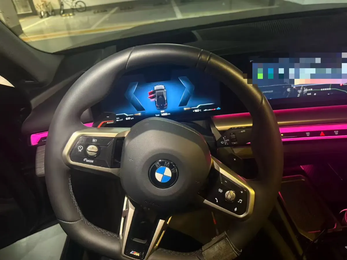 2025 BMW 5 Series 2.0T 258HP L4 8AT,autocango,china used car exporter,china ev exporter,chinese used car exporter,chinese used ev exporter