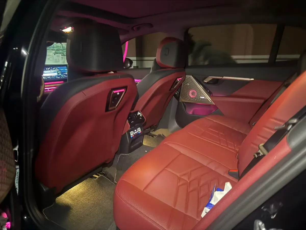 2025 BMW 5 Series 2.0T 258HP L4 8AT,autocango,china used car exporter,china ev exporter,chinese used car exporter,chinese used ev exporter