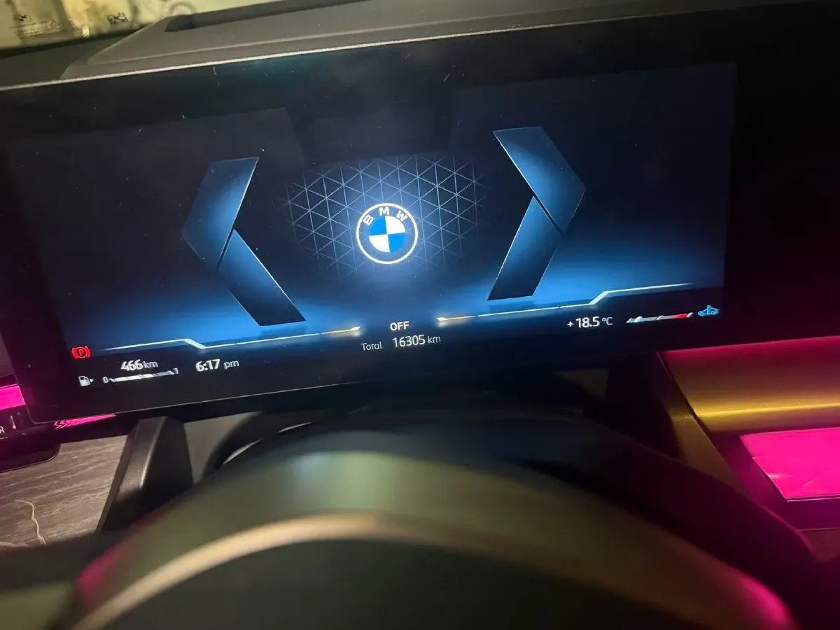 2025 BMW 5 Series 2.0T 258HP L4 8AT,autocango,china used car exporter,china ev exporter,chinese used car exporter,chinese used ev exporter