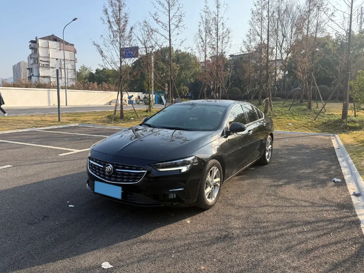 2020 Buick Regal 1.5T 169HP L4 9AT 2020 Buick Regal 1.5T 169HP L4 9AT