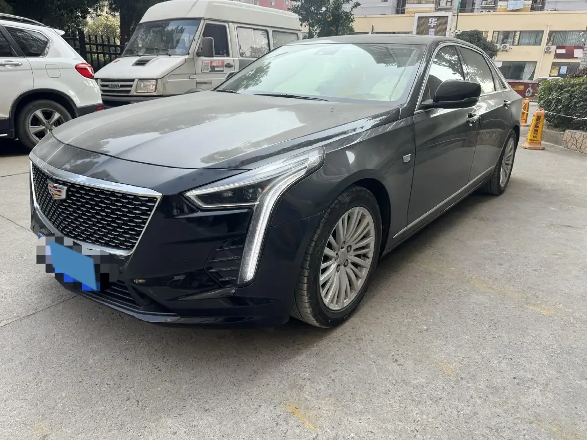 2022 Cadillac CT6 2.0T 237HP L4 10AT