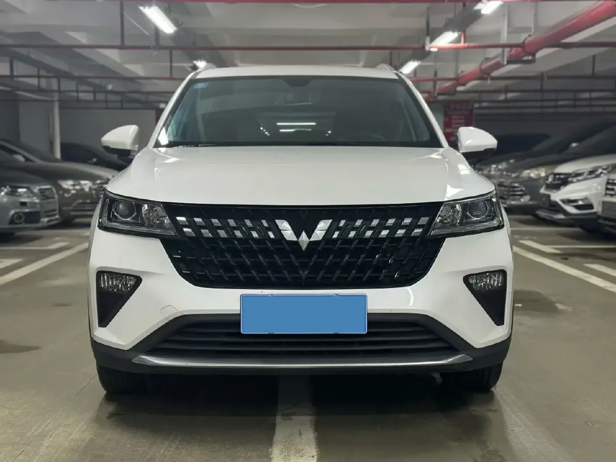 2022 WuLing XingChi 1.5L 99HP L4 6MT,autocango,china used car exporter,china ev exporter,chinese used car exporter,chinese used ev exporter