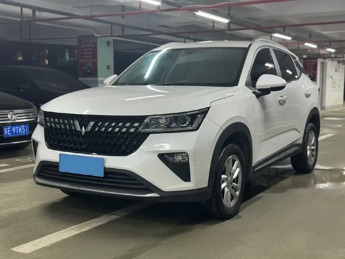 2022 WuLing XingChi 1.5L 99HP L4 6MT,autocango,china used car exporter,china ev exporter,chinese used car exporter,chinese used ev exporter