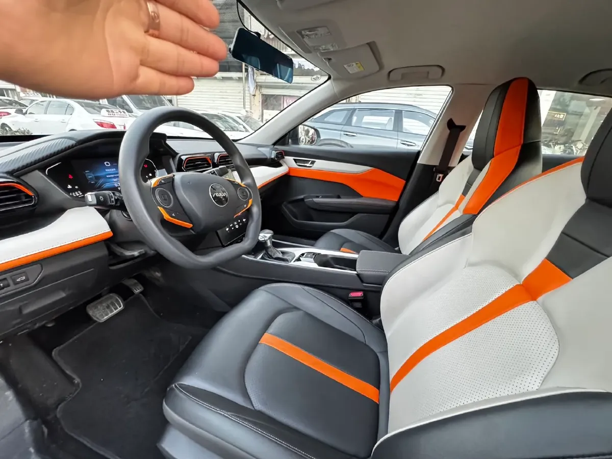 2023 DongFeng Aeolus YiXuan 1.5L 125HP L4 6DCT,autocango,china used car exporter,china ev exporter,chinese used car exporter,chinese used ev exporter