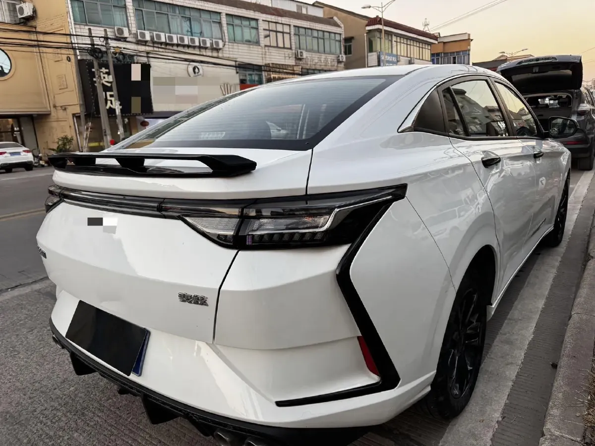 2023 DongFeng Aeolus YiXuan 1.5L 125HP L4 6DCT,autocango,china used car exporter,china ev exporter,chinese used car exporter,chinese used ev exporter