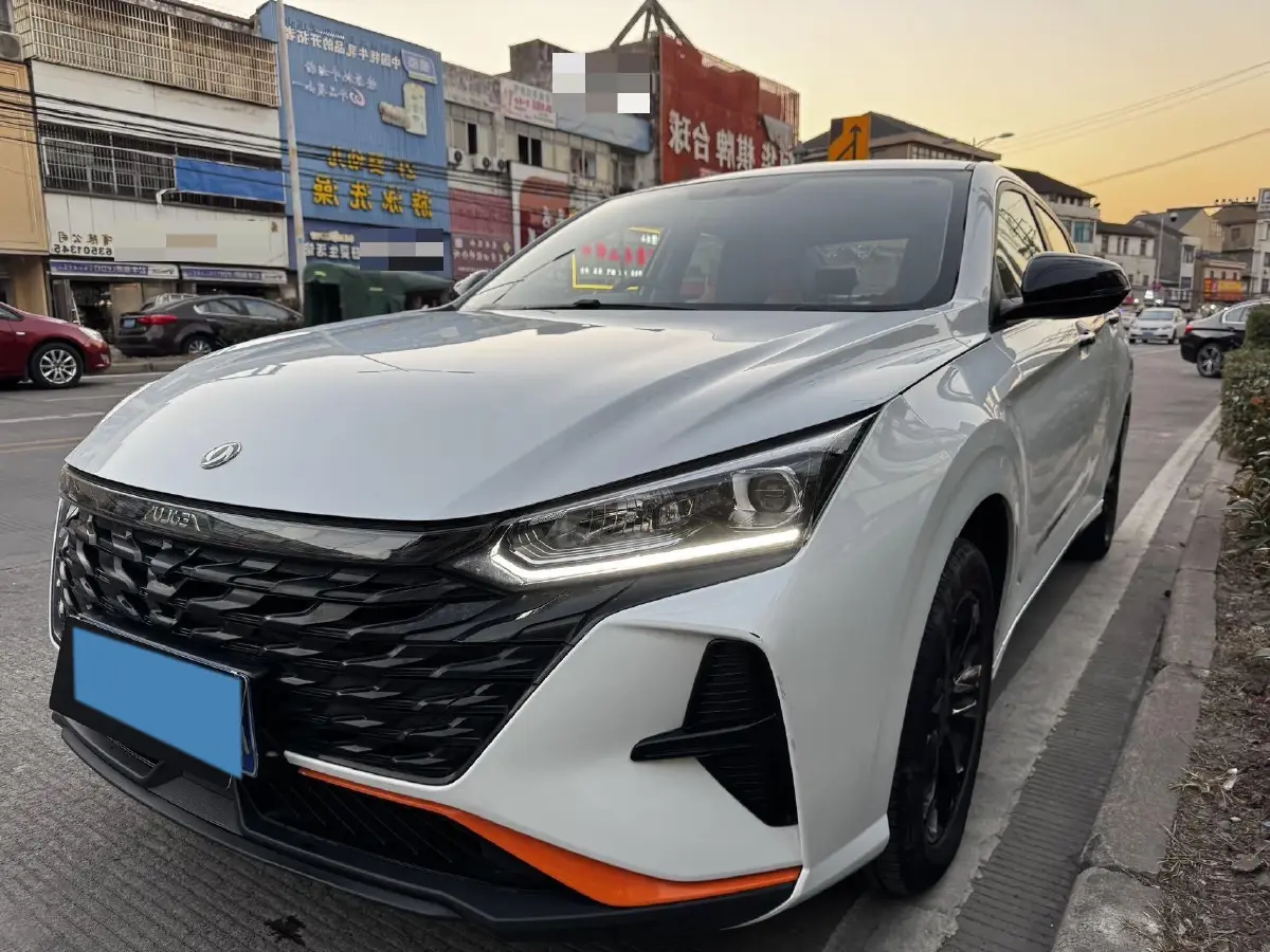 2023 DongFeng Aeolus YiXuan 1.5L 125HP L4 6DCT
