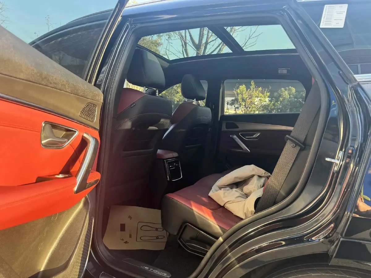 2021 Jetour X70 1.6T 197HP L4 7DCT,autocango,china used car exporter,china ev exporter,chinese used car exporter,chinese used ev exporter