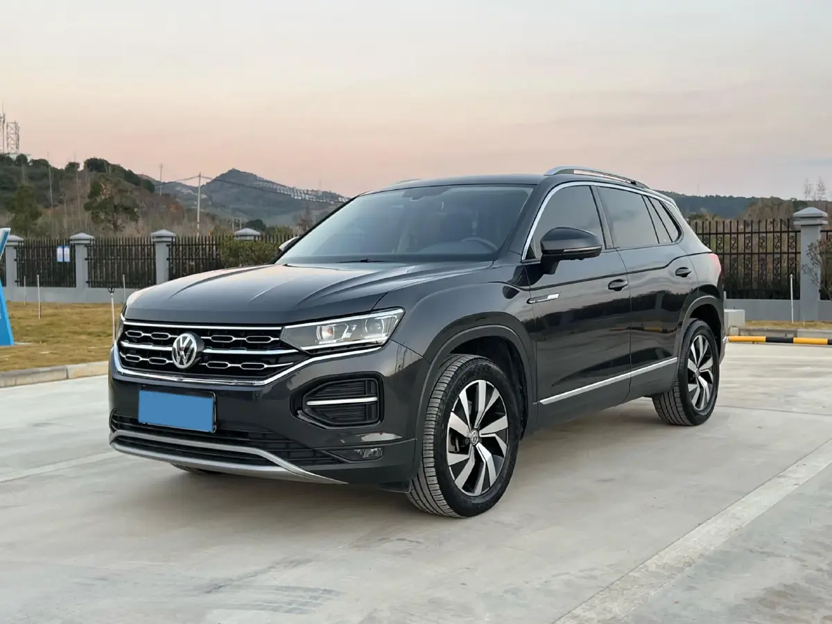 2020 Volkswagen Tayron 2.0T 186HP L4 7DCT