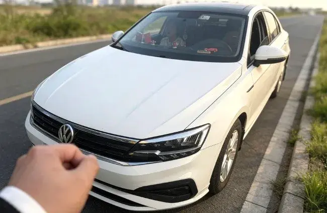 2019 Volkswagen T-Cross 1.4T 150HP L4 7DCT 2019 Volkswagen T-Cross 1.4T 150HP L4 7DCT