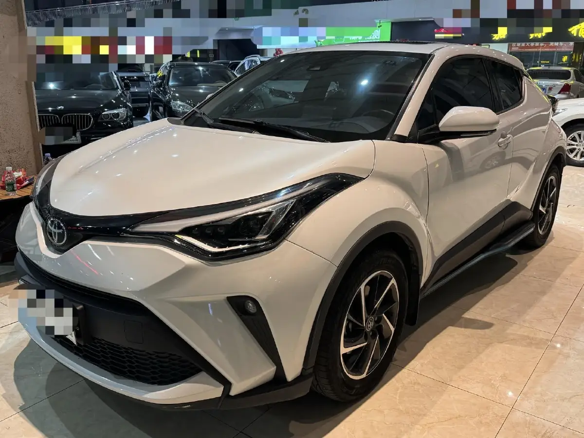 2023 Toyota C-HR 2.0L 171HP L4 CVT