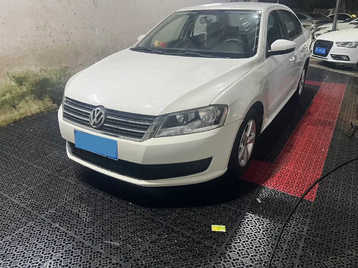 2013 Volkswagen Lavida 1.6L 110HP L4 6AT
