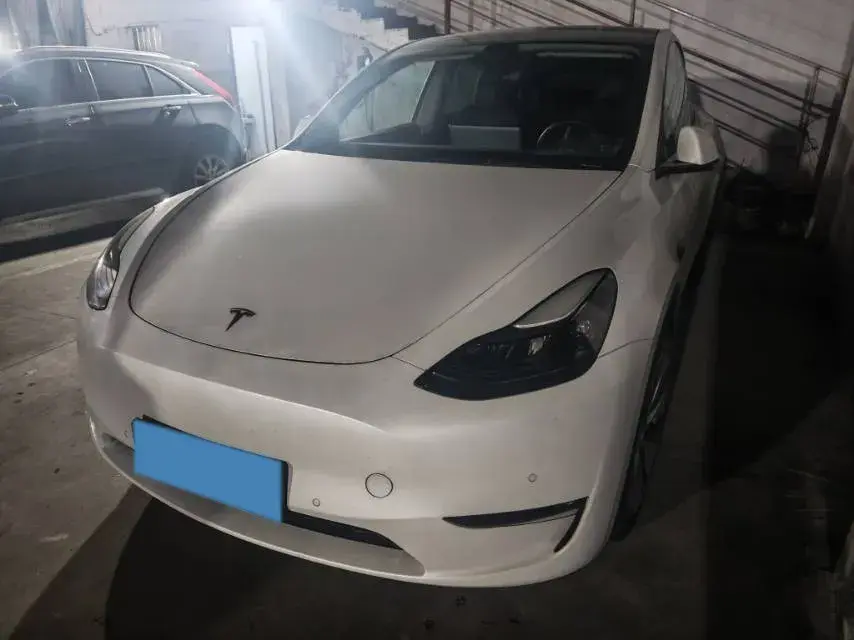 2021 Tesla Model Y BEV 60KWH