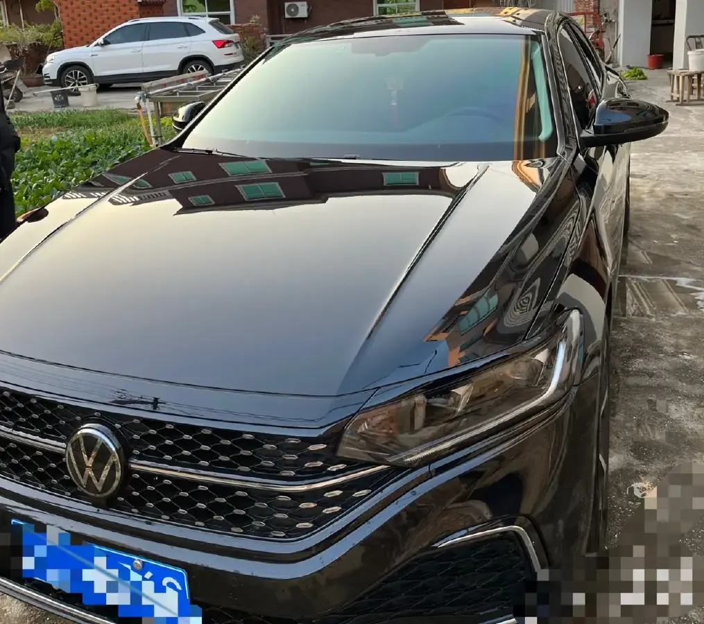 2023 Volkswagen Passat 2.0T 186HP L4 7DCT