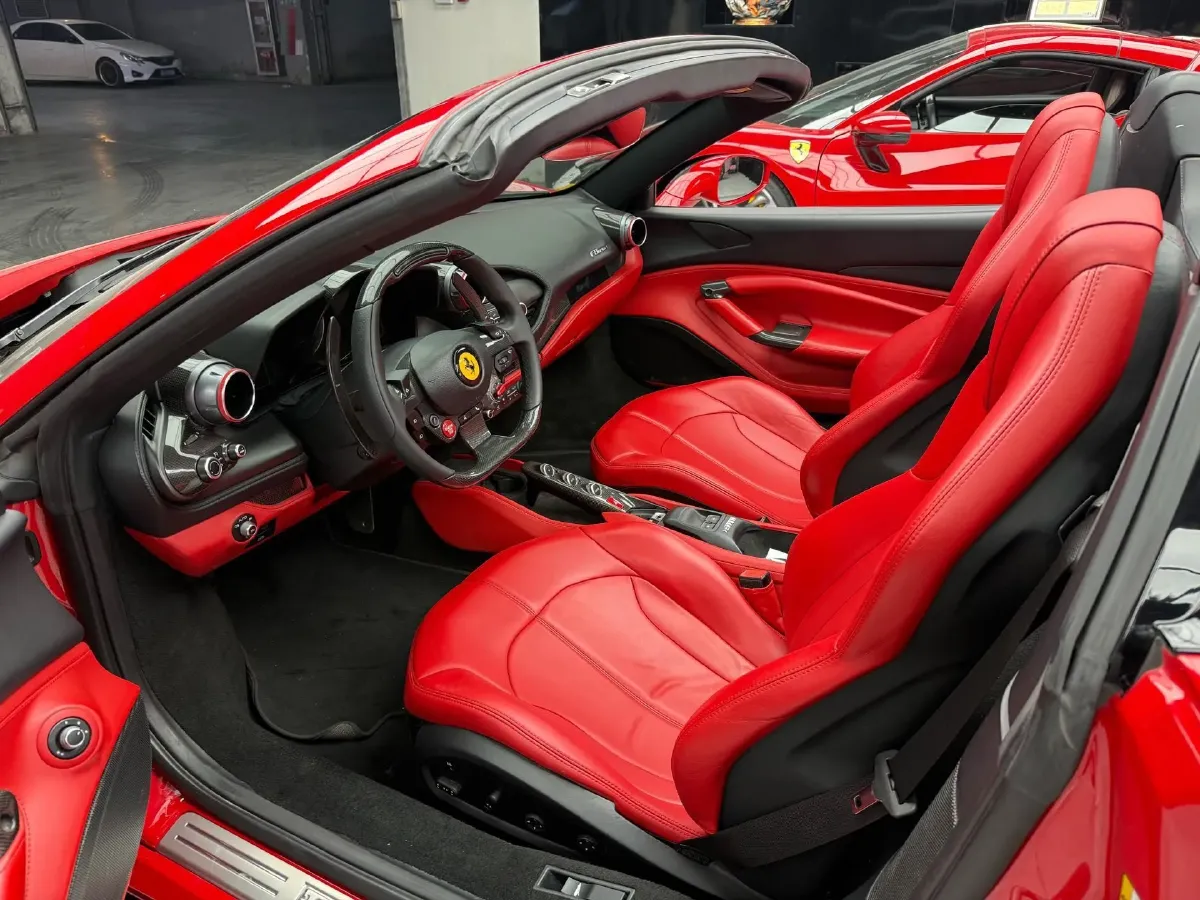2020 Ferrari F8 3.9T 720HP V8 7DCT,autocango,china used car exporter,china ev exporter,chinese used car exporter,chinese used ev exporter