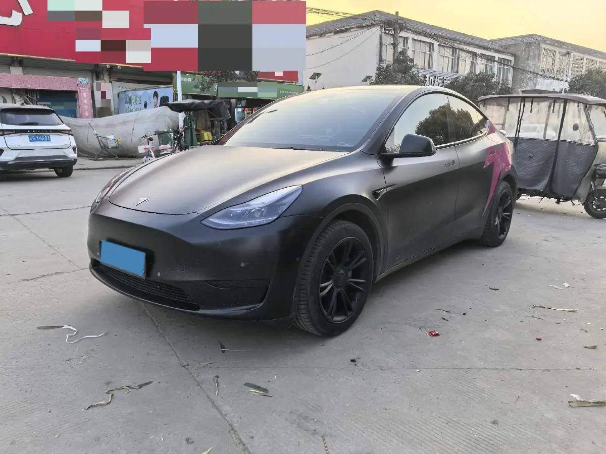 2022 Tesla Model Y BEV 60KWH