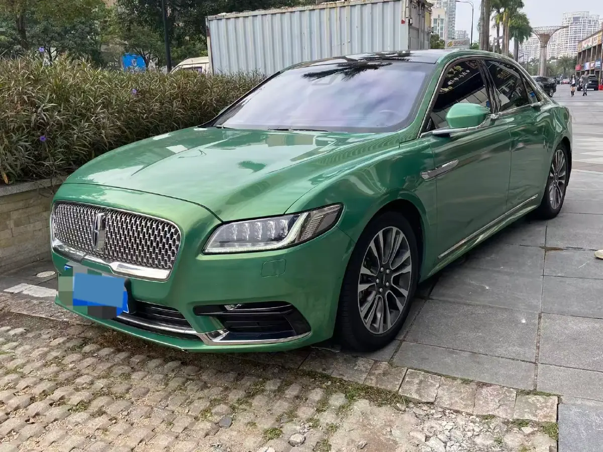 2020 Lincoln Continental 2.0T 241HP L4 6AT