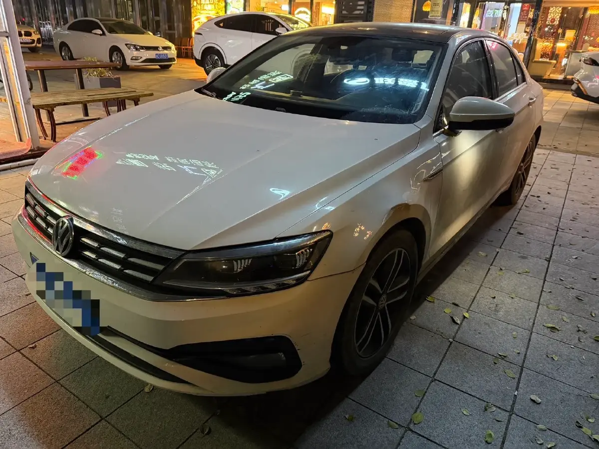2019 Volkswagen Passat 1.4T 150HP L4 7DCT