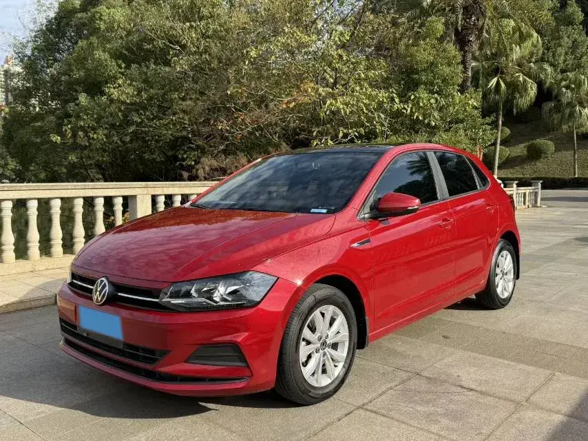 2021 DongFeng Aeolus AX7 1.6T 170HP L4 6AT 2021 DongFeng Aeolus AX7 1.6T 170HP L4 6AT