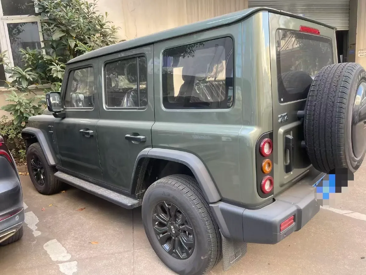 2025 212 212 T01 2.0T 252HP L4 8AT,autocango,china used car exporter,china ev exporter,chinese used car exporter,chinese used ev exporter