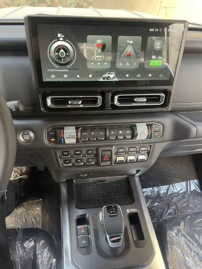 2025 212 212 T01 2.0T 252HP L4 8AT,autocango,china used car exporter,china ev exporter,chinese used car exporter,chinese used ev exporter