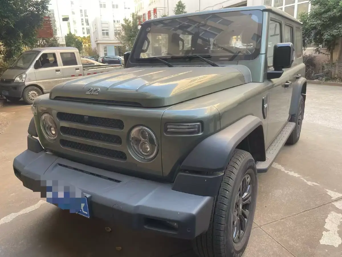 2025 212 212 T01 2.0T 252HP L4 8AT