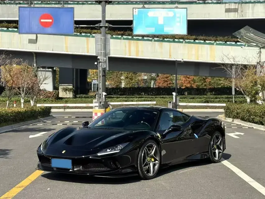 2019 Aston Martin DB11 5.2T 639HP V12 8AT