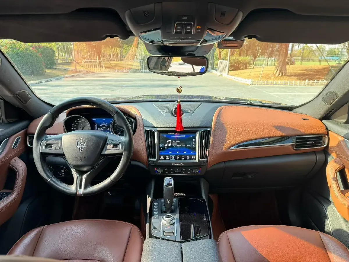 2019 Maserati Levante 3.0T 430HP V6 8AT,autocango,china used car exporter,china ev exporter,chinese used car exporter,chinese used ev exporter