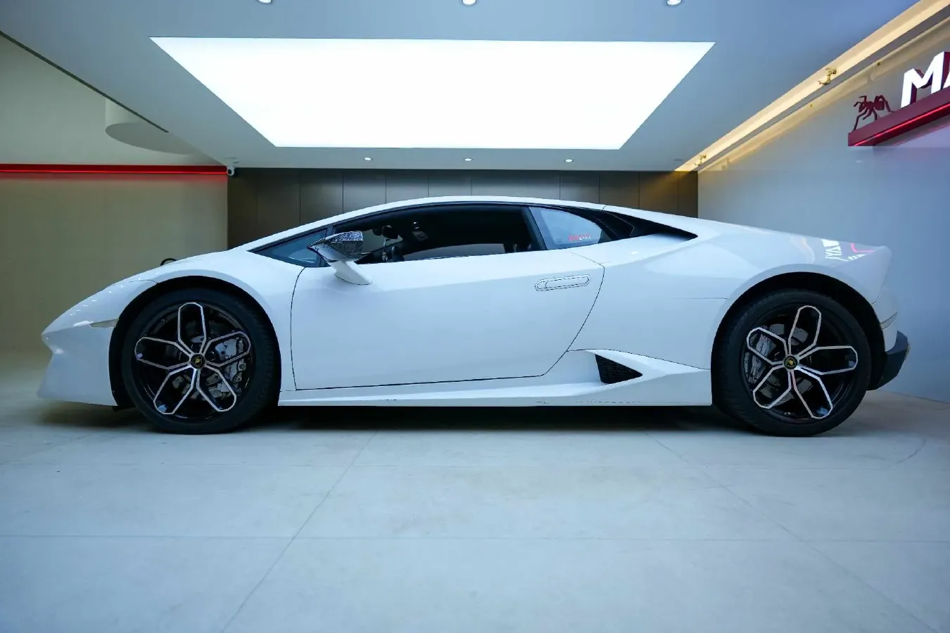 2016 Lamborghini Huracán 5.2L 580HP V10 7DCT,autocango,china used car exporter,china ev exporter,chinese used car exporter,chinese used ev exporter