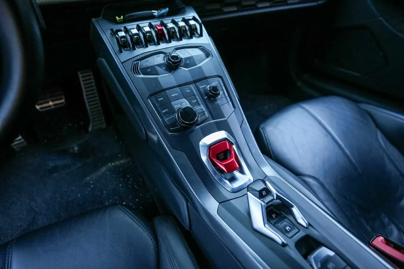 2016 Lamborghini Huracán 5.2L 580HP V10 7DCT,autocango,china used car exporter,china ev exporter,chinese used car exporter,chinese used ev exporter