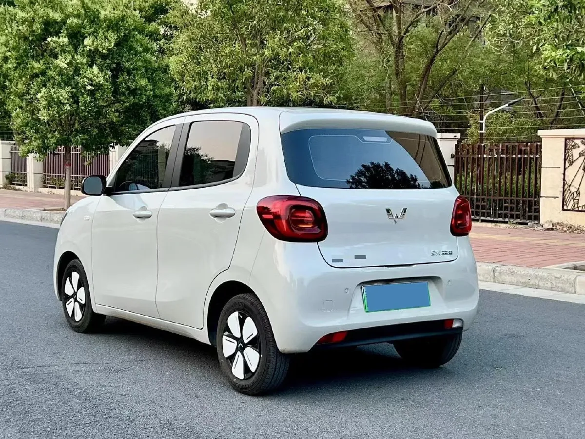 2025 WuLing HongGuang MINI EV BEV 16.2KWH,autocango,china used car exporter,china ev exporter,chinese used car exporter,chinese used ev exporter