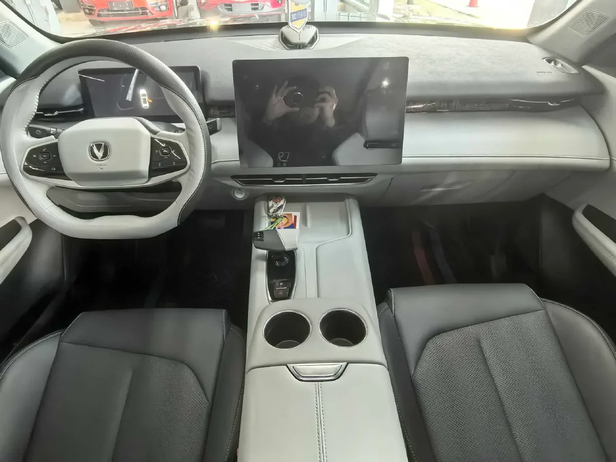 2025 ChangAn UNI-Z 1.5T 188HP L4 7DCT,autocango,china used car exporter,china ev exporter,chinese used car exporter,chinese used ev exporter