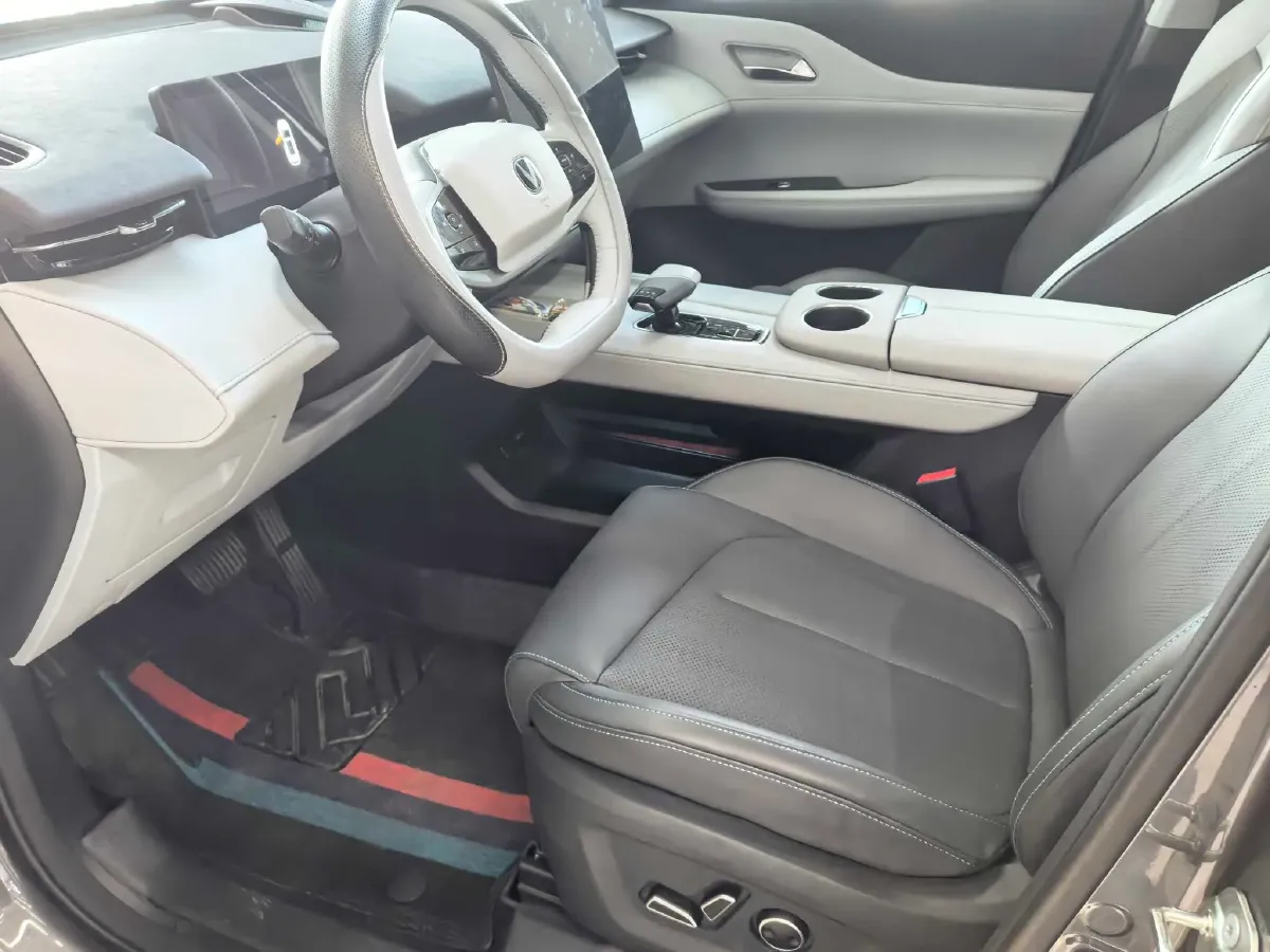 2025 ChangAn UNI-Z 1.5T 188HP L4 7DCT,autocango,china used car exporter,china ev exporter,chinese used car exporter,chinese used ev exporter