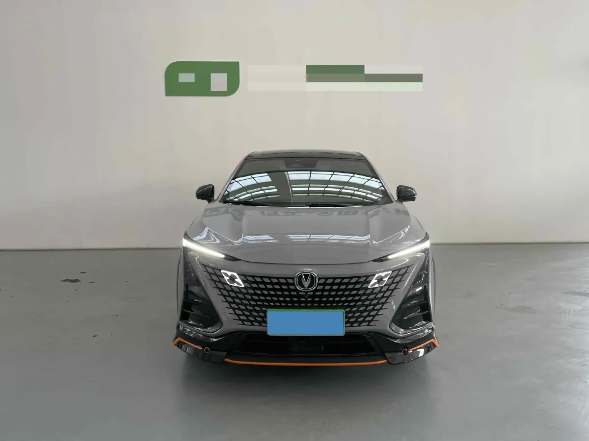 2022 ChangAn UNI-T 1.5T 188HP L4 7DCT,autocango,china used car exporter,china ev exporter,chinese used car exporter,chinese used ev exporter