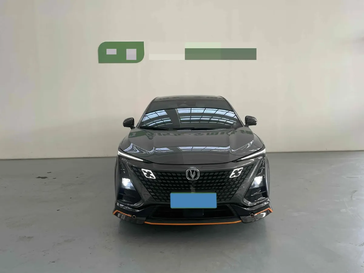 2022 ChangAn UNI-T 1.5T 188HP L4 7DCT,autocango,china used car exporter,china ev exporter,chinese used car exporter,chinese used ev exporter